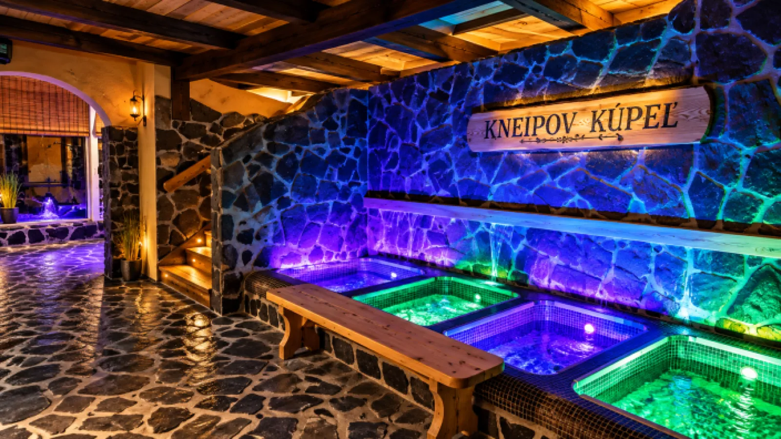 Small foot baths